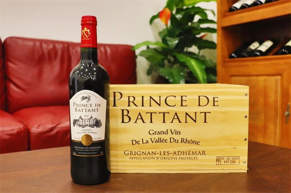 紅酒店招商午夜小电影男人在线APP