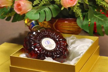 做紅酒批發商能賺錢嗎